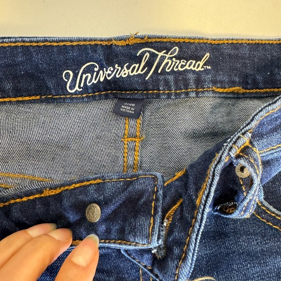 Universal Thread Mid-Rise Boyfriend Shorts Size 2/26 - Picture 7 of 7